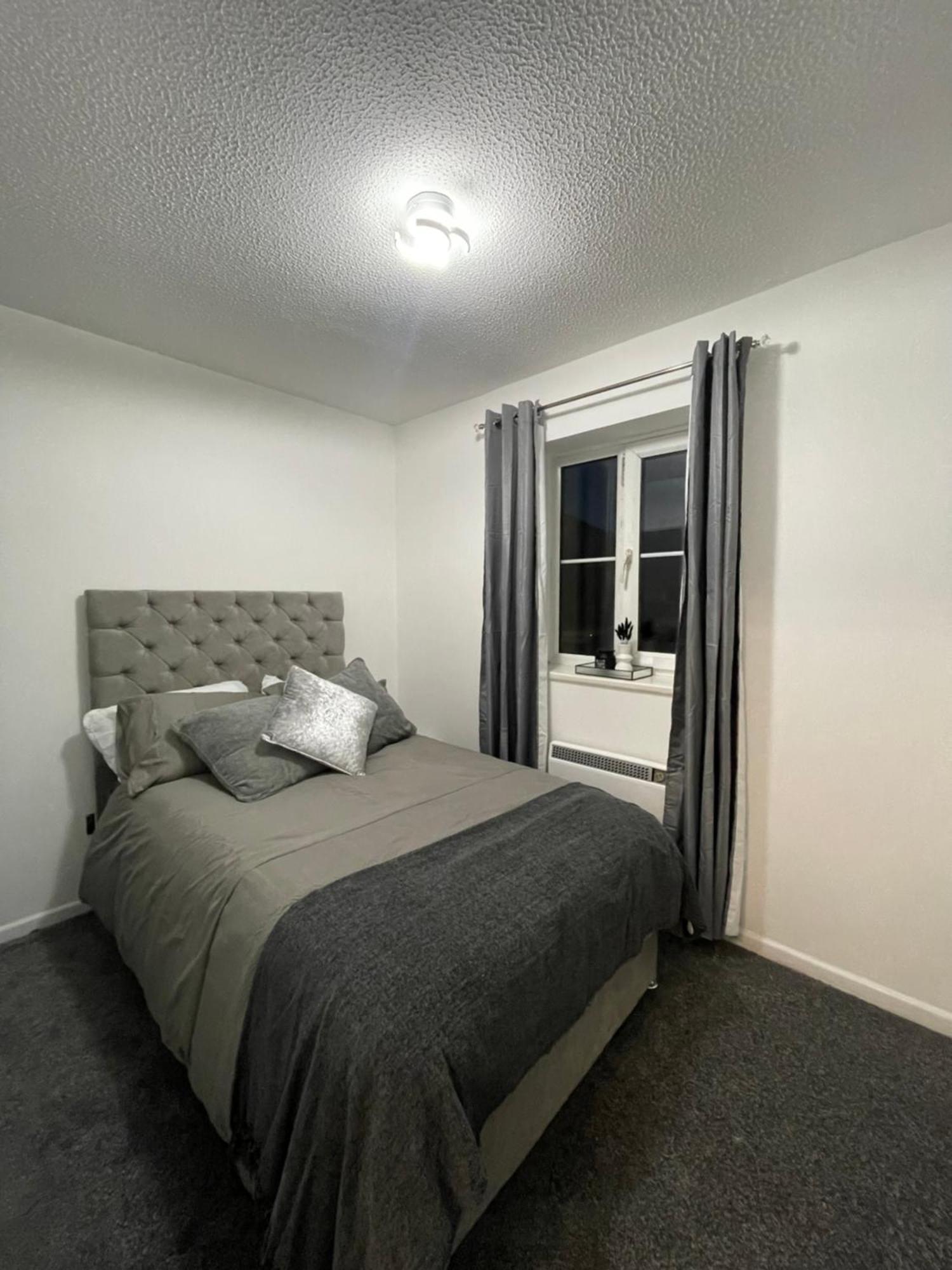 Cardiff Bay Apartment With Parking Eksteriør billede