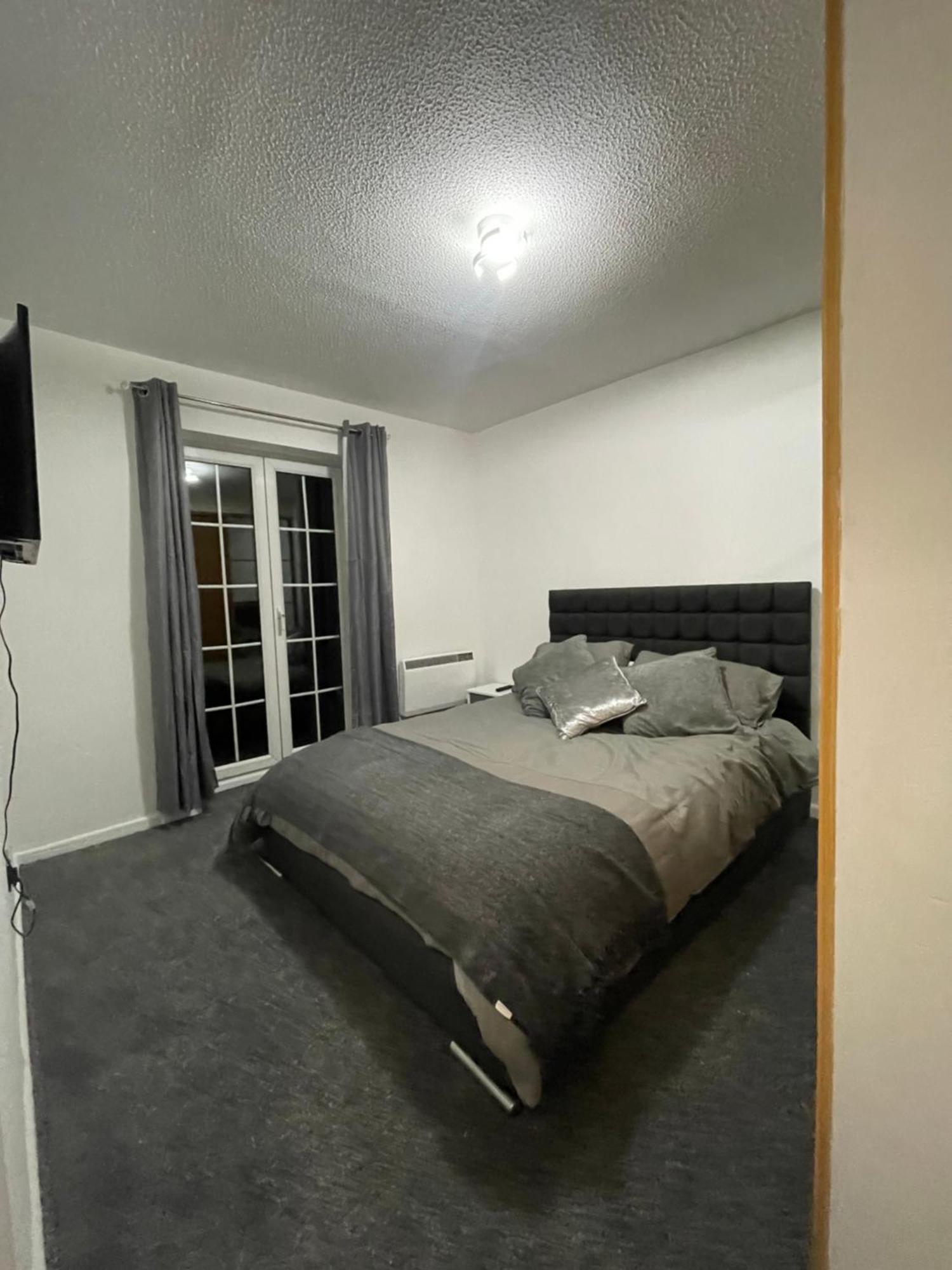 Cardiff Bay Apartment With Parking Eksteriør billede